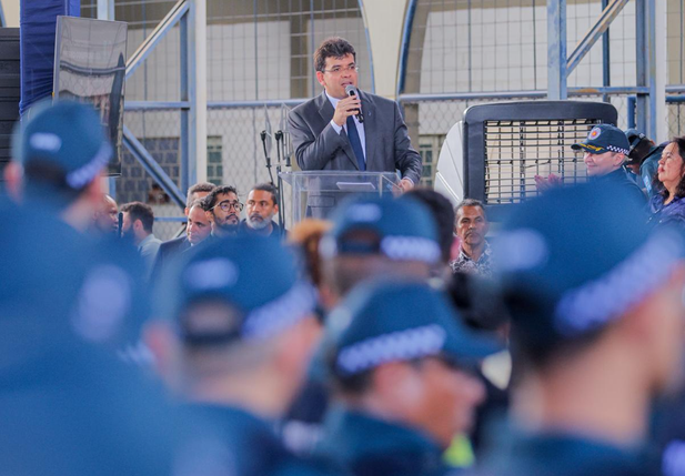 Rafael Fonteles sanciona lei que reorganiza estrutura da Polícia Militar do Piauí