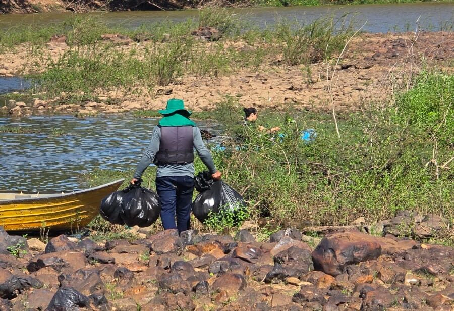 Resíduos retirados do Rio Poti