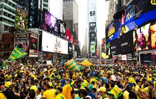 Reunião da torcida brasileira na Times Square, em Nova York