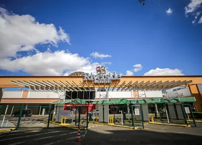 Riverside Shopping