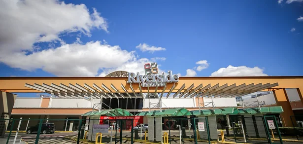 Riverside Shopping
