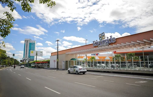 Riverside Shopping