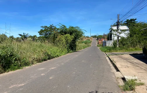 Rua Coheb, cruzamento com a Avenida José Soares, na região do Parque dos Sonhos (Angelim)