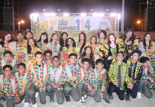 Segunda noite do Céu Raimundo Junino encanta público com espetáculo de cores, dança e tradição