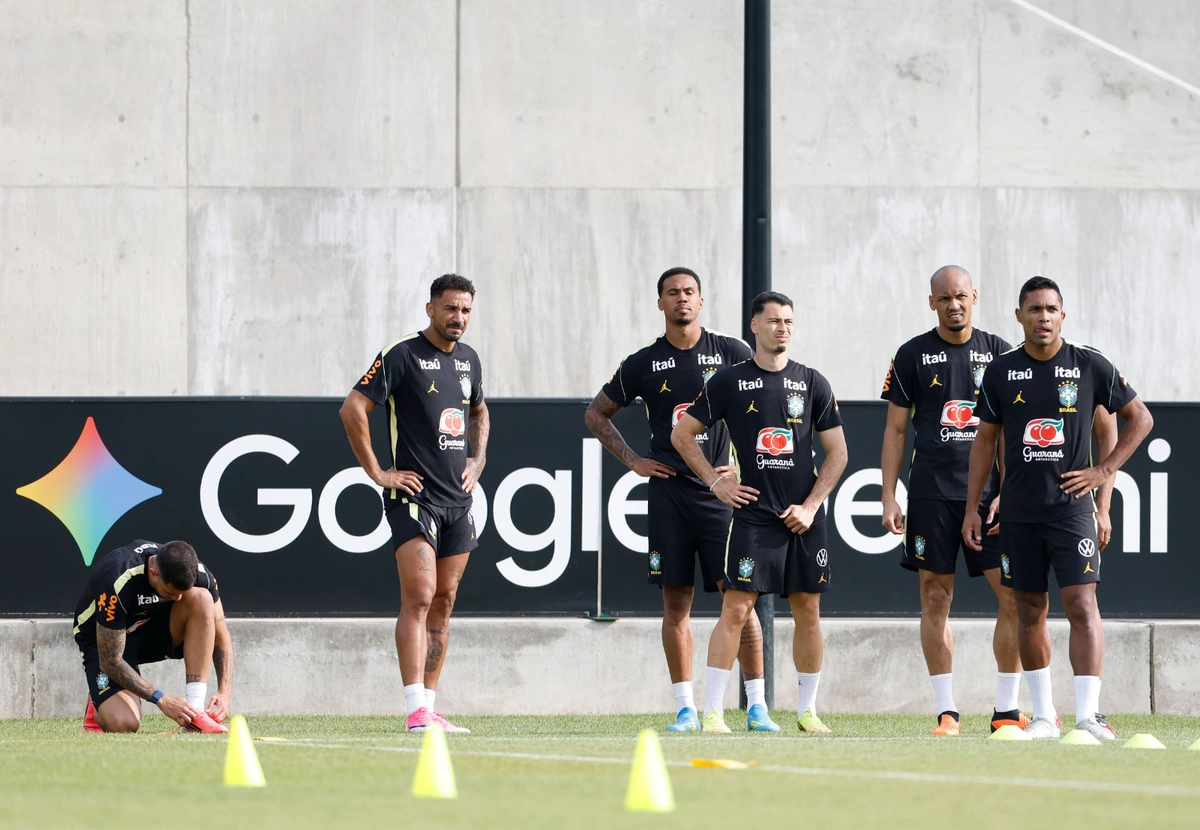 Seleção Brasileira de Futebol durante treino