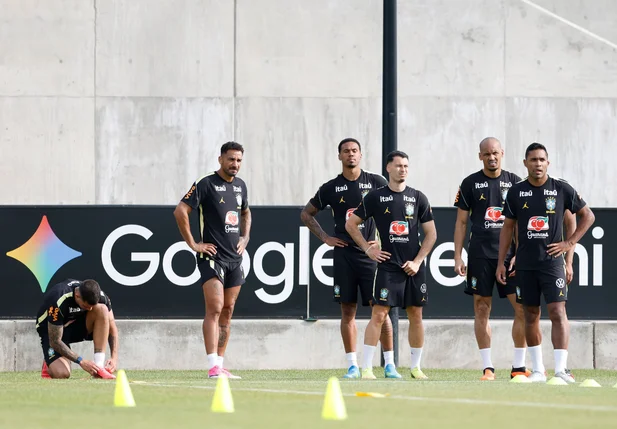 Seleção Brasileira de Futebol durante treino