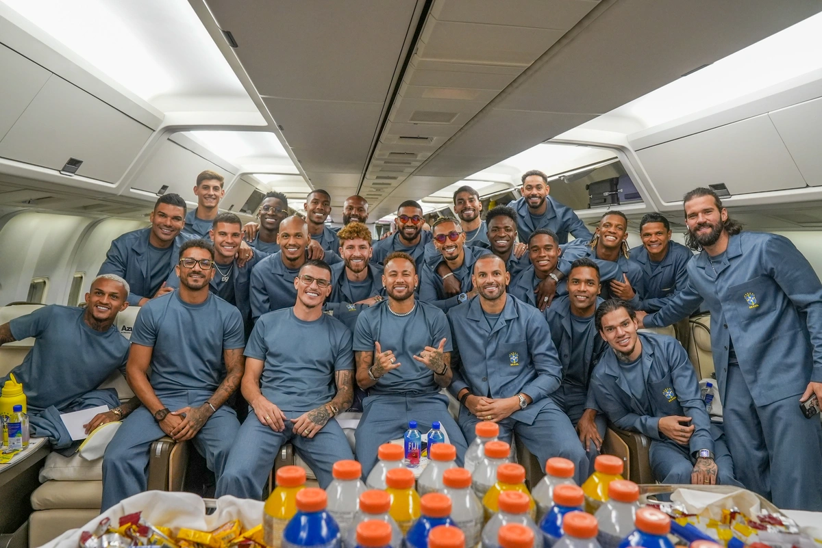 Seleção Brasileira embarca para os EUA e inicia caminhada em busca do hexa da Copa do Mundo