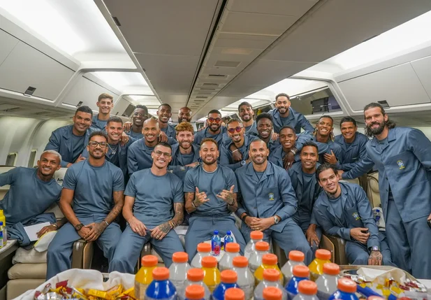 Seleção Brasileira embarca para os EUA e inicia caminhada em busca do hexa da Copa do Mundo