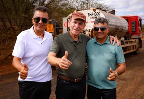 Marcelo Castro visita obras de recuperação da PI 379 em Picos