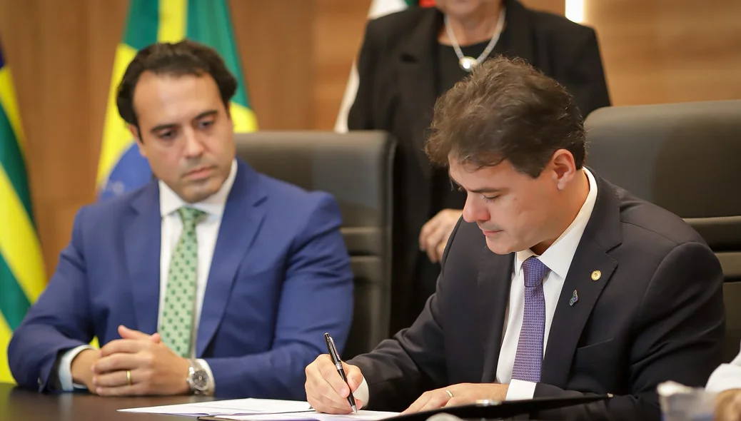 Severo Eulálio nomeou os aprovados do concurso de 2023