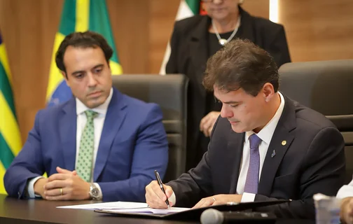 Severo Eulálio nomeou os aprovados do concurso de 2023