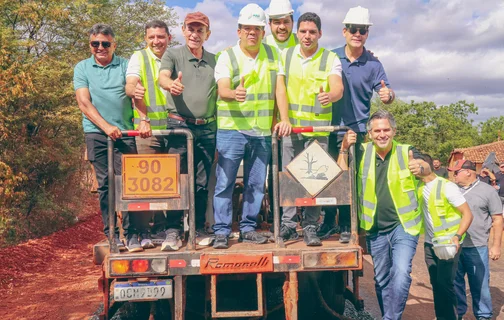Severo Eulálio, Rafael Fonteles e Pablo Santos em visita técnica às obras de recuperação da PI-379