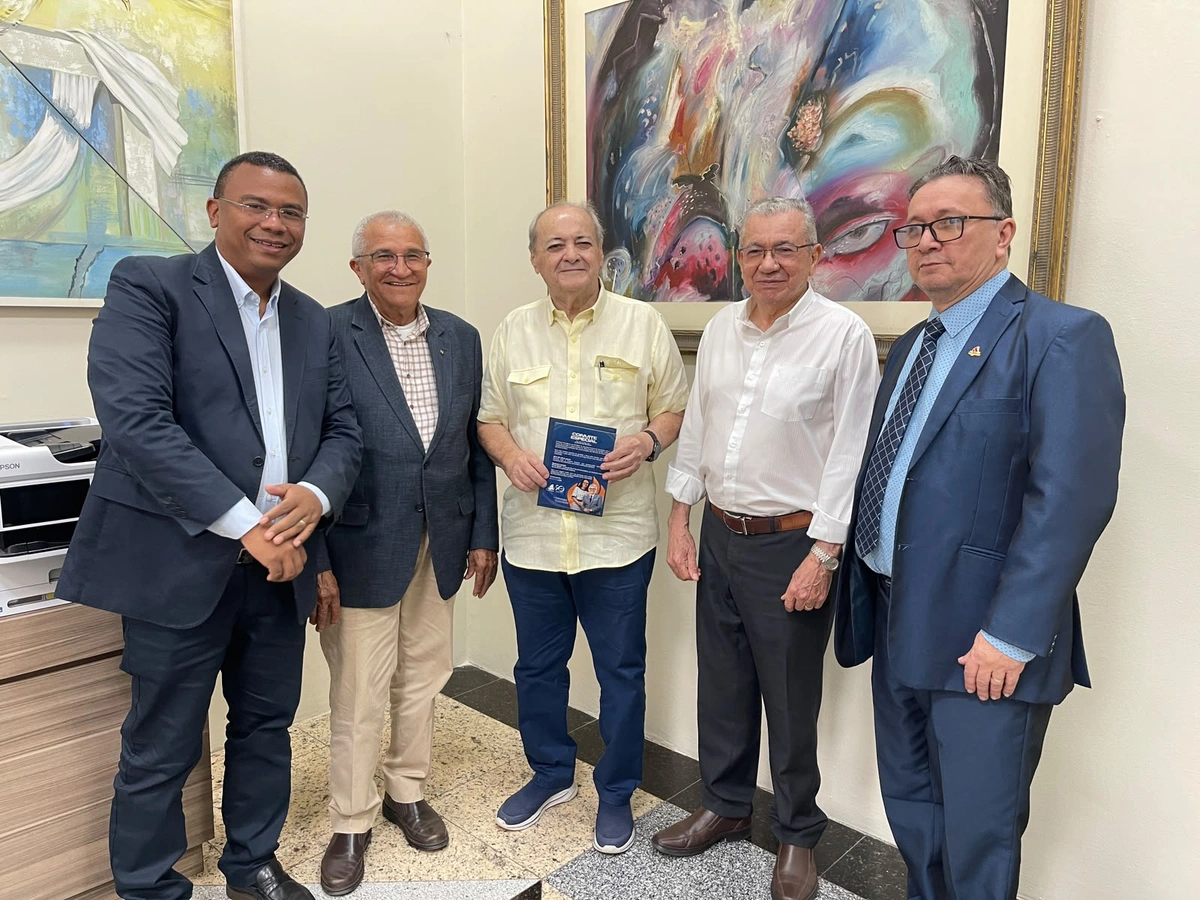 Vereador Geraldin e líderes evangélicos entregam convite ao prefeito para celebração dos 90 anos da Assembleia de Deus no Piauí