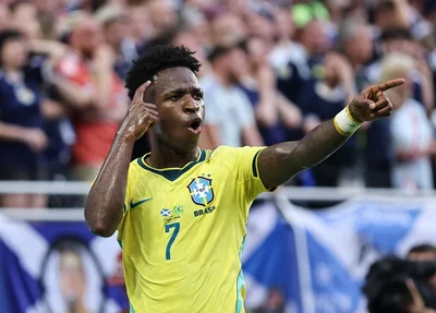 Vini Jr. decide contra a Escócia e Brasil e garante primeira colocação do grupo C
