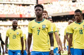 Vinir Jr, atacante brasileiro