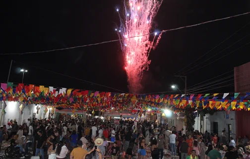 "Viva São João! Festa e Tradição"