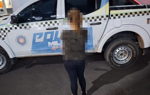 A suspeita é uma mulher de 42 anos, mãe de outro estudante da instituição, que foi conduzida à Delegacia de Polícia Civil.