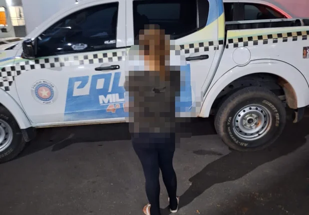 A suspeita é uma mulher de 42 anos, mãe de outro estudante da instituição, que foi conduzida à Delegacia de Polícia Civil.