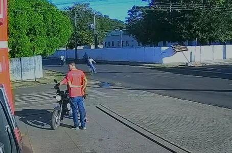 Acidente entre motocicleta e bicicleta deixa jovem gravemente ferido em José de Freitas