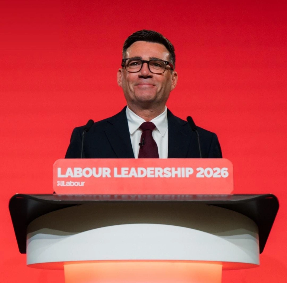 Andy Burnham tornou-se oficialmente primeiro-ministro do Reino Unido