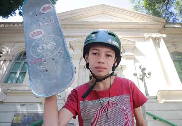 Arthur Gabriel, de 13 anos, viralizou nas redes sociais