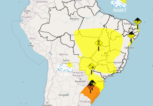 Aviso amarelo indica risco potencial para incêndios e problemas de saúde. Temperaturas devem variar entre 14°C e 26°C nesta segunda-feira (20).