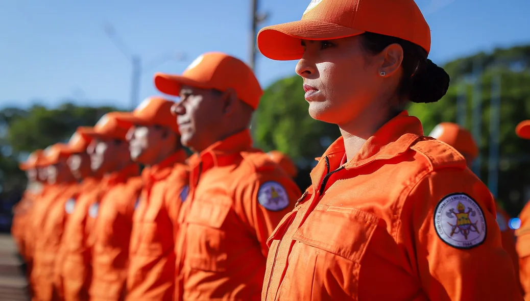 Bombeiros formados