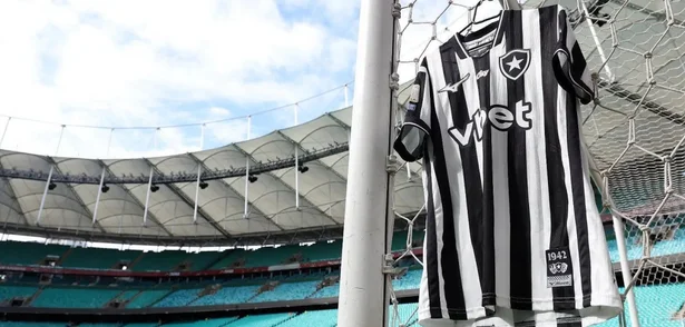 Botafogo recebe o Vitória em jogo atrasado da 4ª rodada do Brasileirão