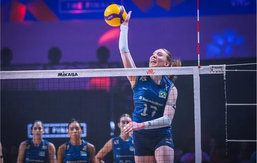 Brasil vence Japão de virada e vai à semifinal da VNL Feminina