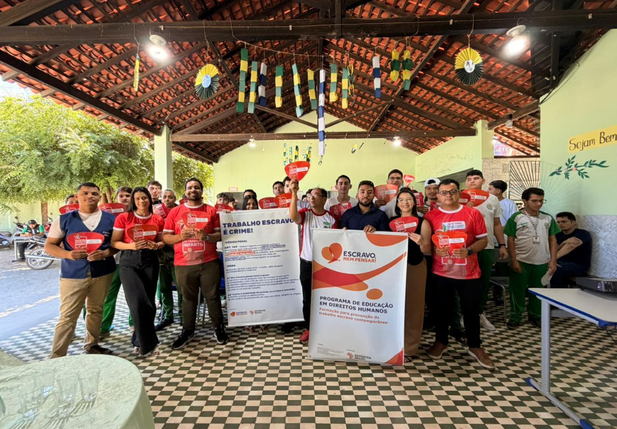 Campanha “Cartão Vermelho ao Trabalho Infantil” promove conscientização em escolas estaduais de Pedro II