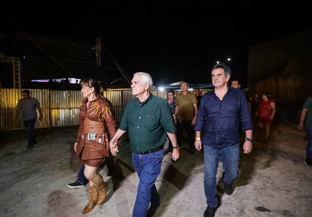 Ciro Nogueira com Ivanária Sampaio e Themístocles Filho