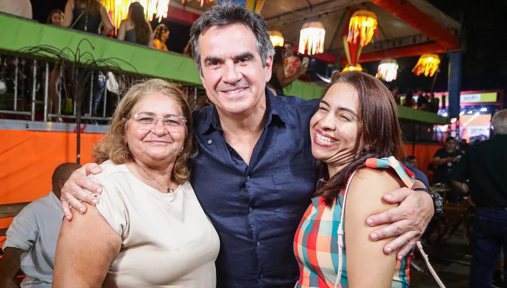 Ciro Nogueira recebido em evento de Esperantina