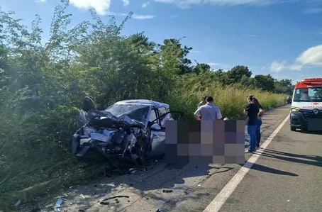 Colisão frontal entre dois carros deixa feridos na BR-343, em Buriti dos Lopes