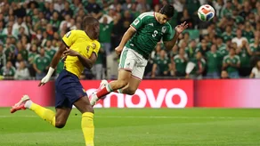 Confronto entre México e Equador, válido pelos 16-avos de final da Copa do Mundo