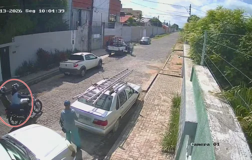 Criminosos assaltam jovens e levam joias e dinheiro na zona leste de Teresina