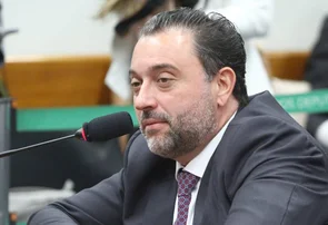 Com relatoria de Átila Lira, projeto de combate ao câncer é aprovado na Câmara