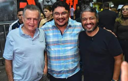 Deputado Flávio Nogueira participa do encerramento do São João "Daqui Pra Melhor" de Altos