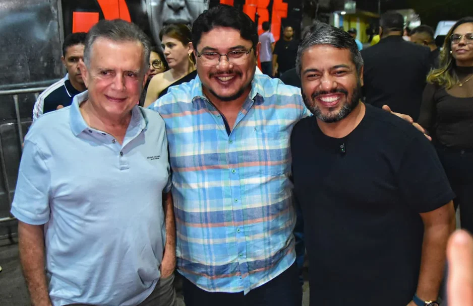 Deputado Flávio Nogueira participa do encerramento do São João "Daqui Pra Melhor" de Altos