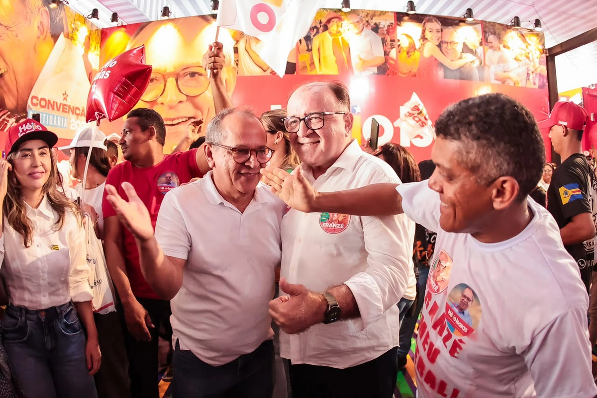 Deputado Hélio Isaías destaca parceria e compromisso com o povo durante convenção