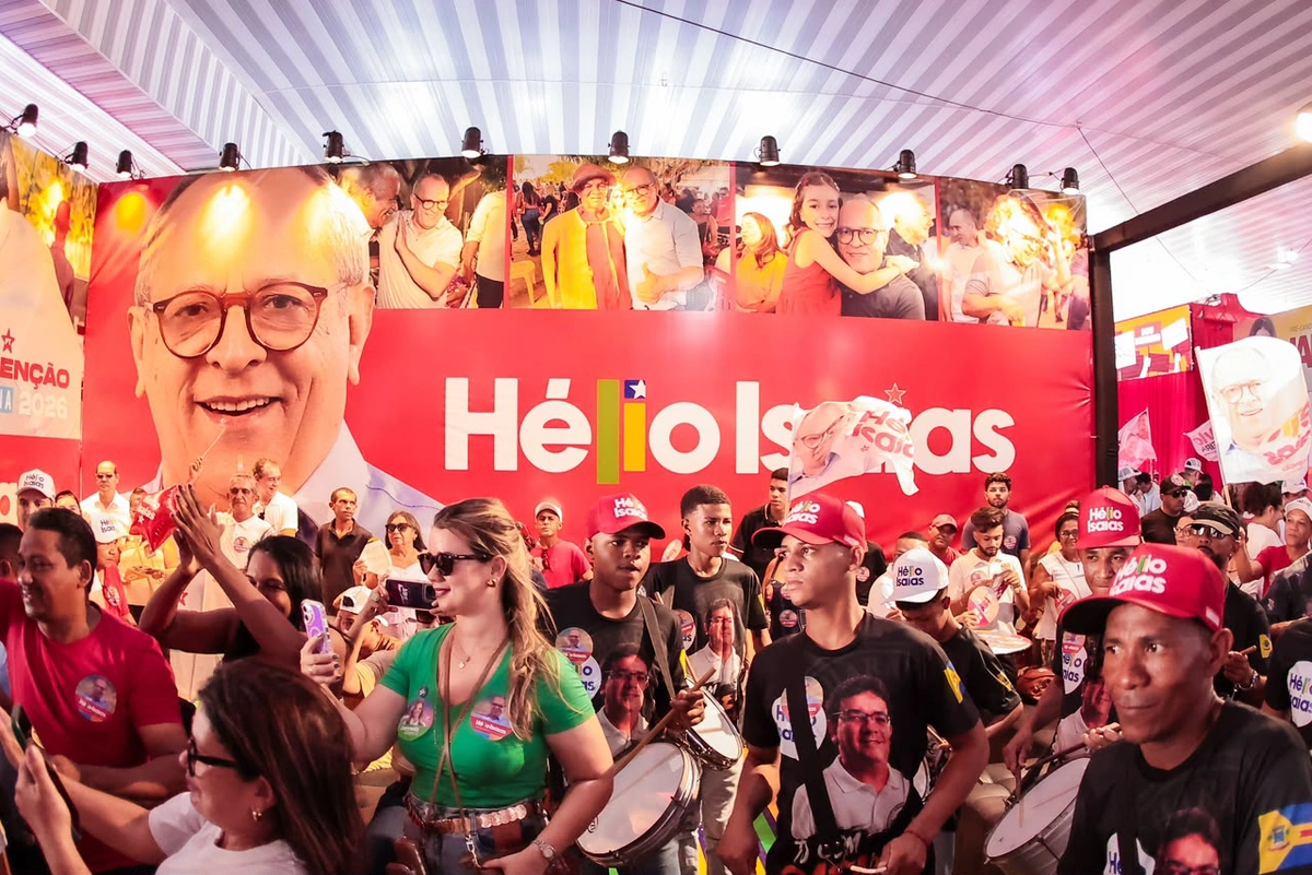 Deputado Hélio Isaías destaca parceria e compromisso com o povo durante convenção