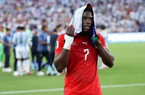 Embolo foi expulso aos 25 do segundo tempo após simular falta