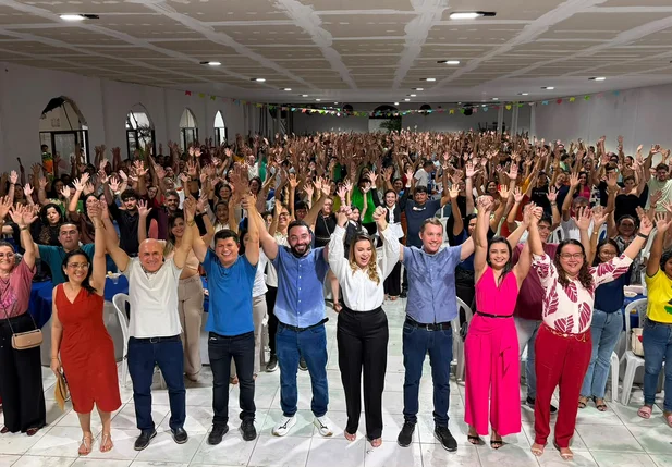 Encontro realizado em Parnaíba com o prefeito e o deputado Rubens Vieira