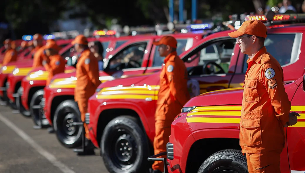 Entrega de viaturas ao Corpo de Bombeiros do Piauí