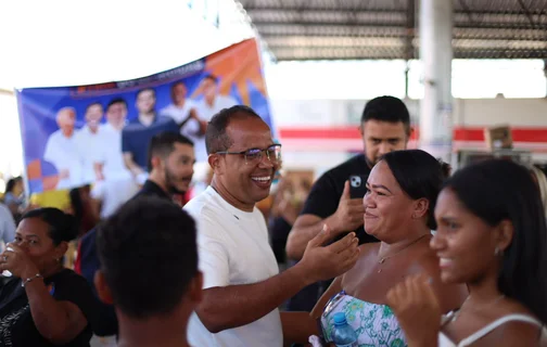 Enzo Samuel participa de convenção para oficializar candidatura a deputado estadual