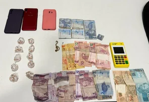 Suspeito de tráfico de drogas é preso pelo DENARC na Praça da Bandeira em Teresina