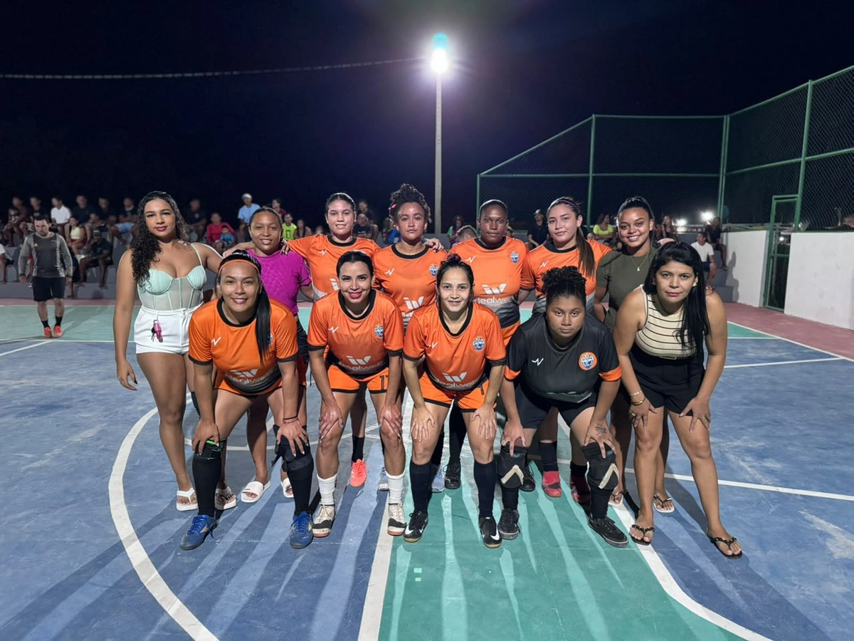 Equipe masculina de esporte em São Gonçalo do Piauí