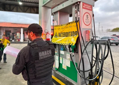 Equipes do DRACO em operação contra posto de combustíveis