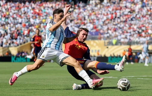 Espanha domina Argentina e conquista o bicampeonato da Copa do Mundo