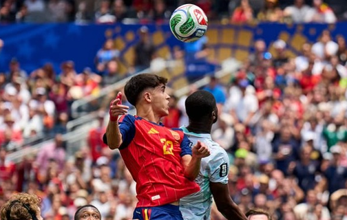 Espanha vence a Áustria e avança às oitavas da Copa do Mundo