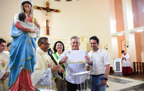 Flávio Nogueira ao lado de Jôve Oliveira e seu filho, Flávio Nogueira Júnior